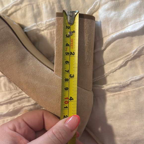 Saks Fifth Avenue pink suede heels - Picture 5 of 5